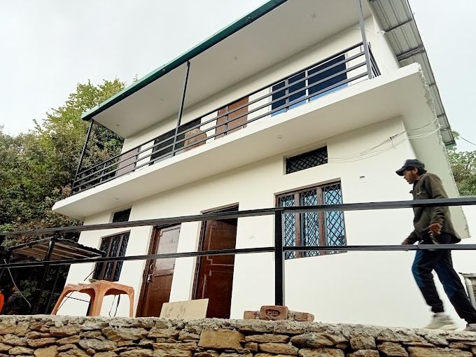 Jungal Runs In Home Stay, Guptakashi